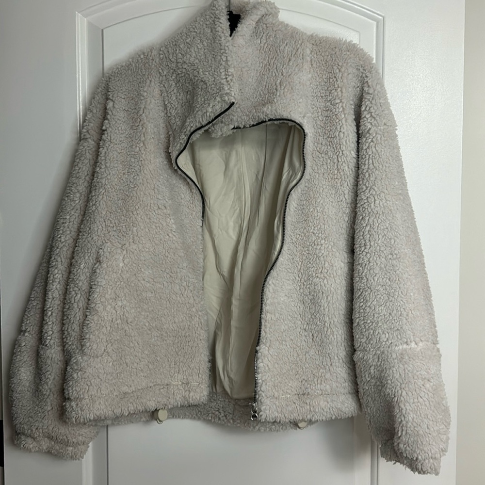 🤍🍂EXCELLENT USED CONDITION LULULEMON CINCHABLE SHERPA JACKET🤍🍂